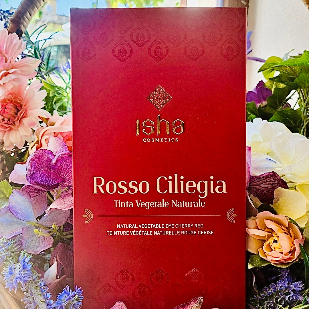 Hennè rosso ciliegia è una tinta rosso naturale per capelli realizzata con una miscela Rosso Ciliegia ISHA® composta di piante di altissima qualità, sapientemente miscelate, per un colore pieno e vibrante.