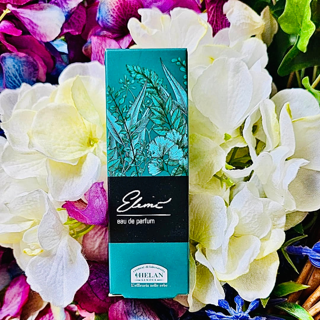 Un’ Eau de Parfum dalla forte personalità, corposa e intensa, nei pratici 10mL
Un bouquet agrumato fresco, aromatico, speziato, legnoso.