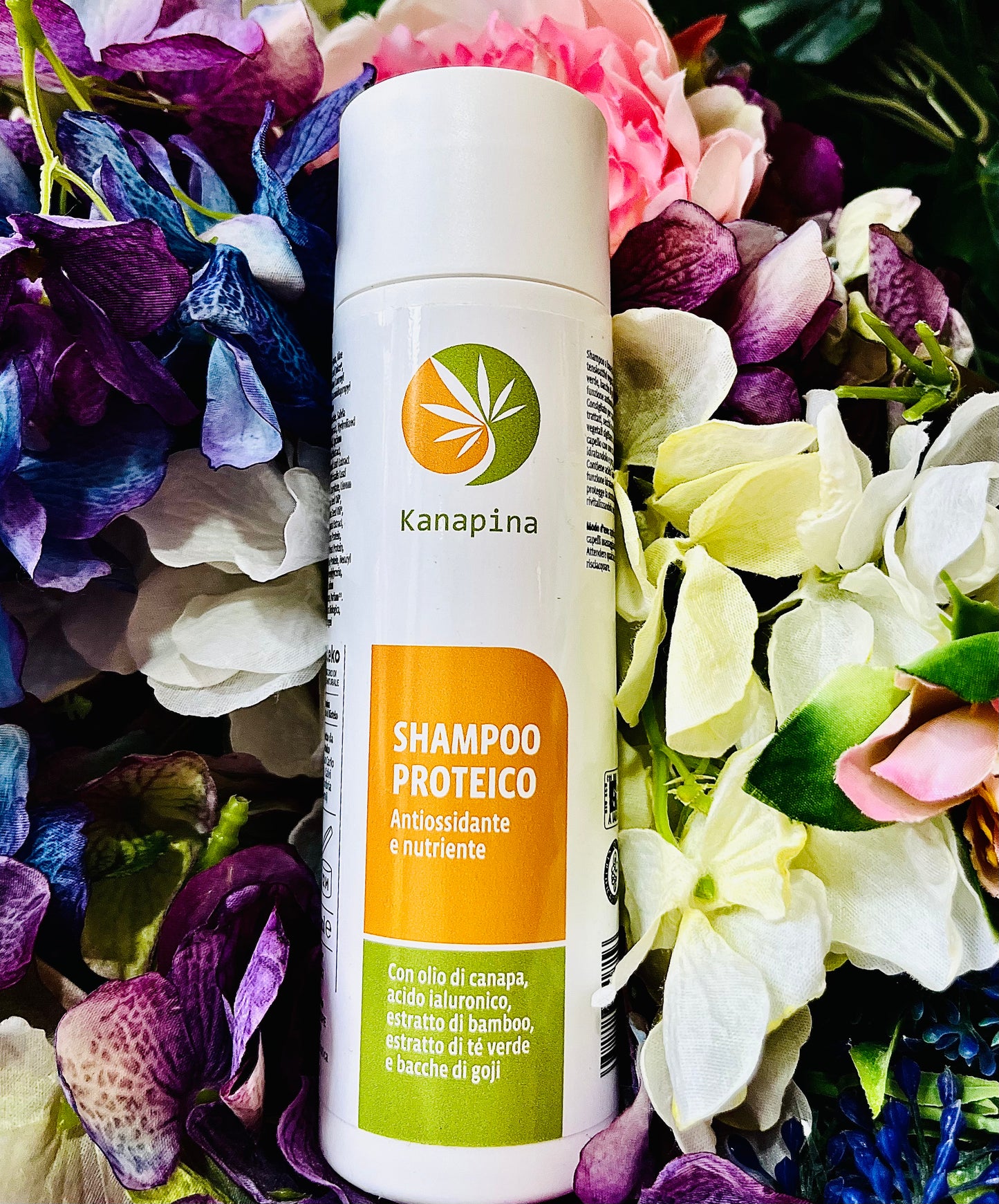 Officina Umbra-Shampoo proteico con olio di canapa