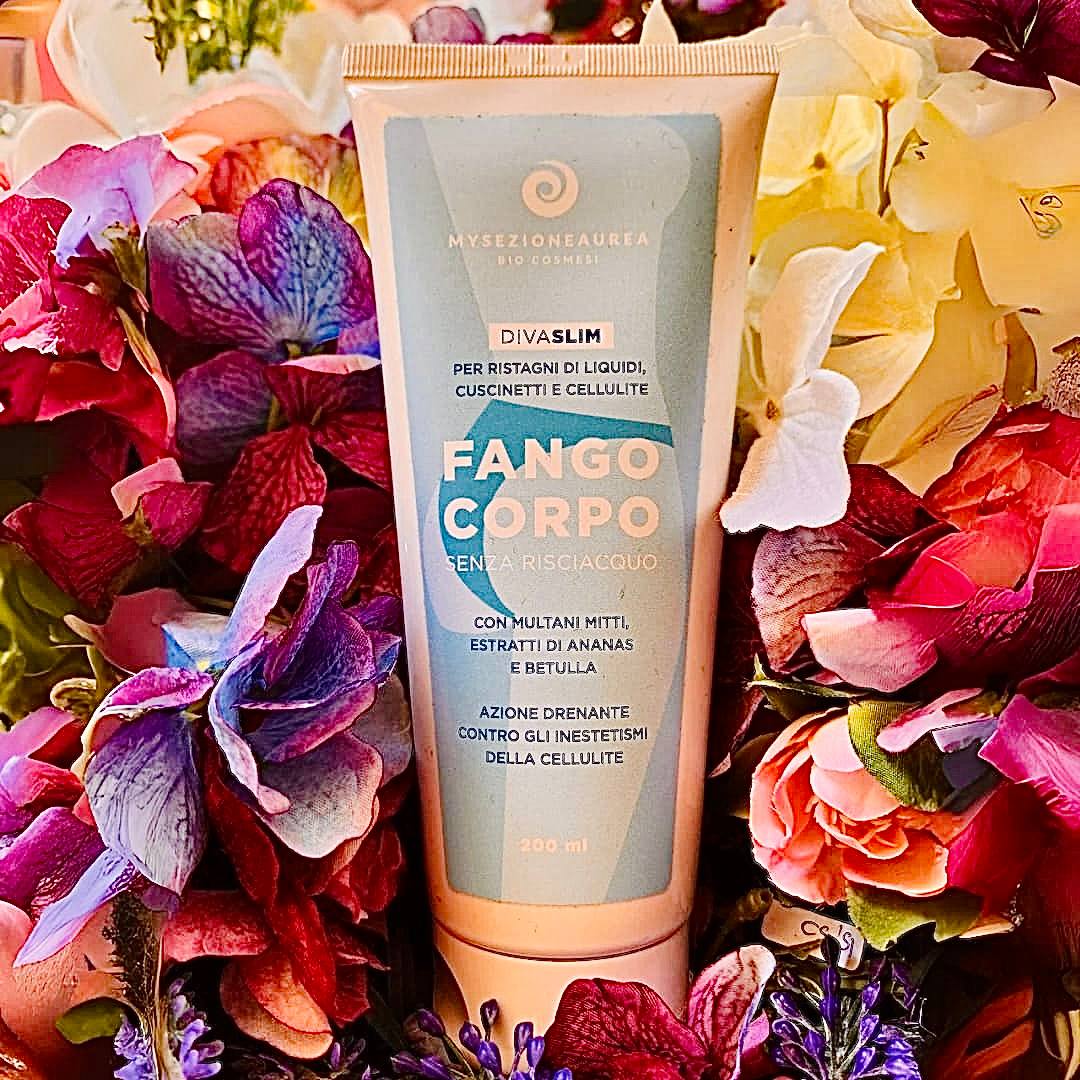 FANGO CORPO SENZA RISCIACQUO DIVASLIM con Multani Mitti ed estratti di ananas e betulla ad azione drenante e contro gli inestetismi della cellulite. 