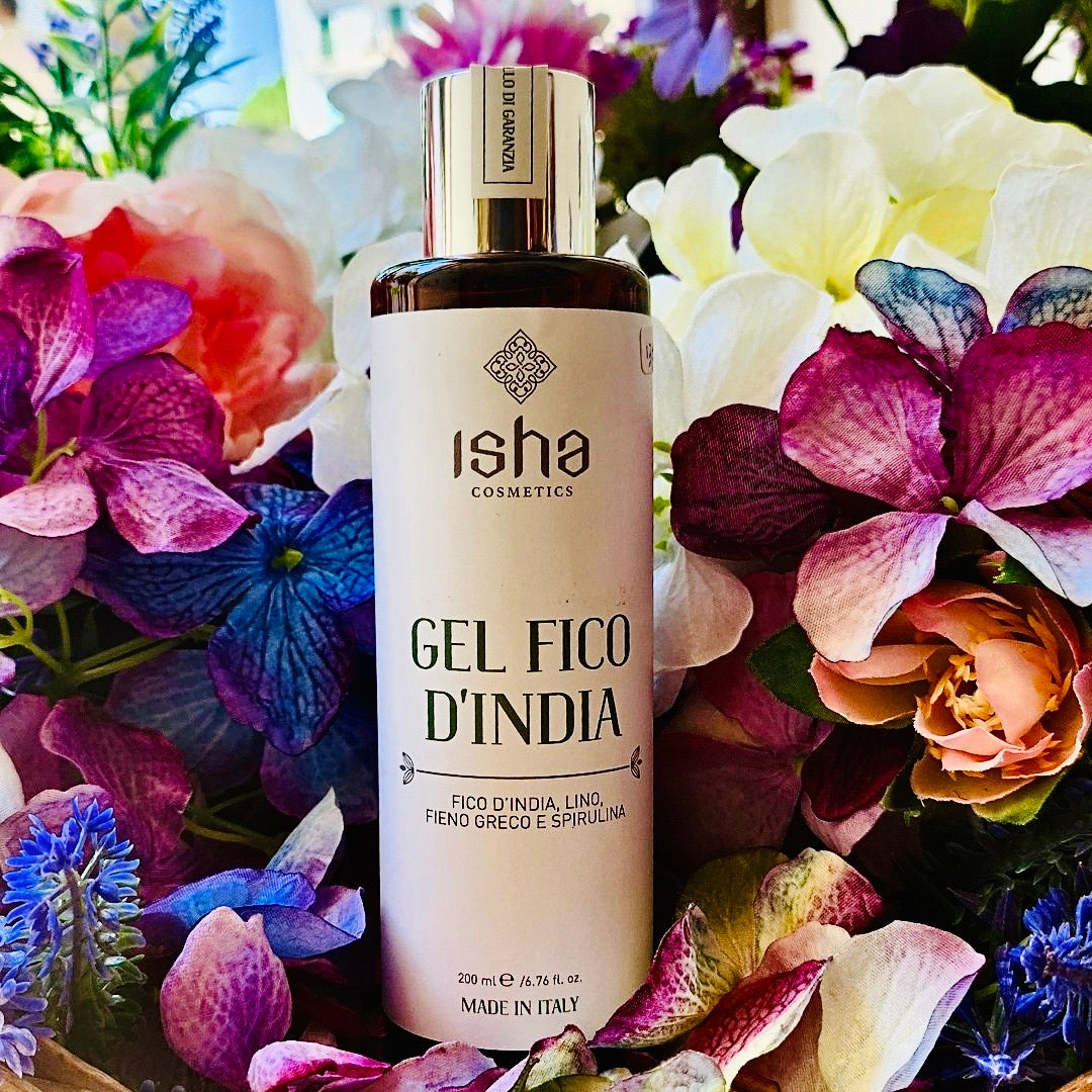 Il gel di fico d’India Isha è studiato per donare idratazione completa a capelli spenti, secchi ed opachi.