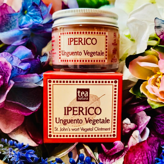 L'unguento all'Iperico Tea è un ottimo coadiuvante contro le scottature anche dovute all'esposizione prolungata ai raggi del sole, stati di arrossamento, contusioni, herpes (anche labiali) e pruriti.